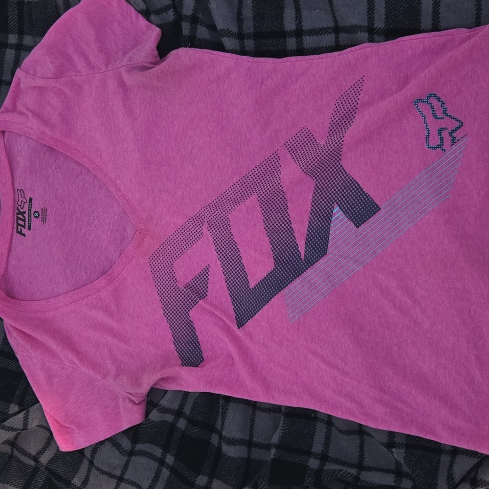 Fox Pink Graphic Fitted Tee